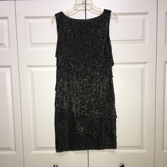 SILVER & BLACK DRESS YOU WILL LOVE-LIKE NEW-CUTE AND COMFORTABLE-MAKE AN OFFER. - Picture 2 of 5